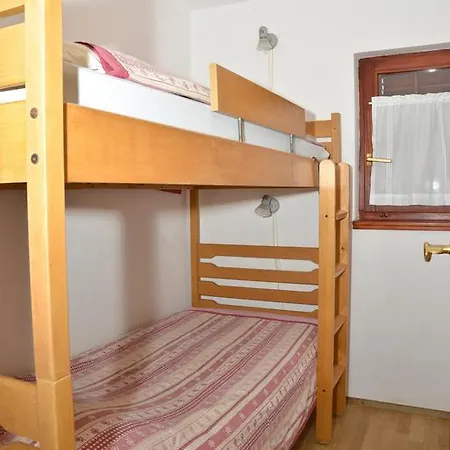 Solei-free Parking * Kukljica